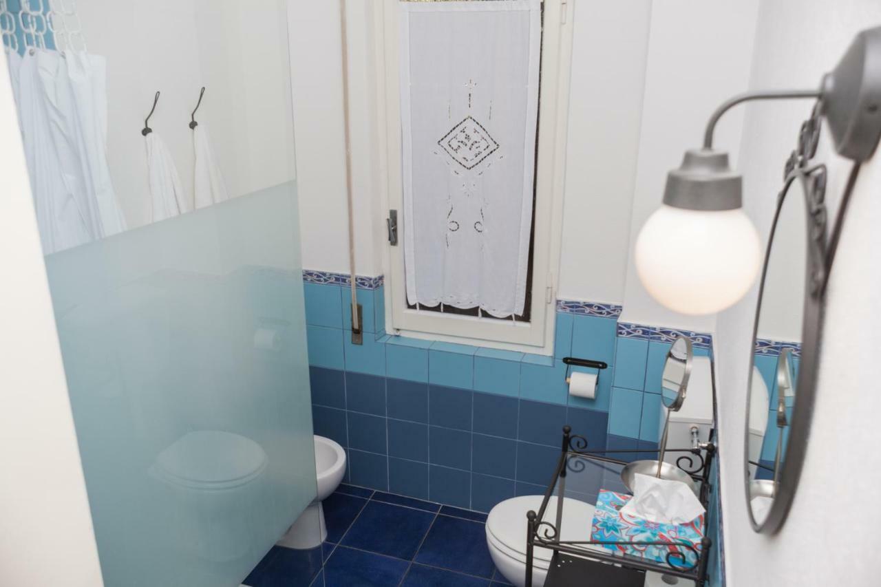 モネーリア Primo Piano Bed & Breakfast エクステリア 写真